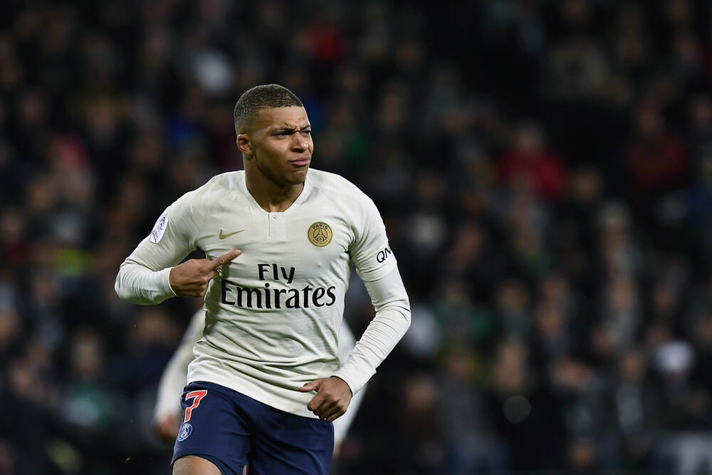 不到20分钟砍30+？小火车搭载另4人 死神携手爱神 马刺出品猜不到